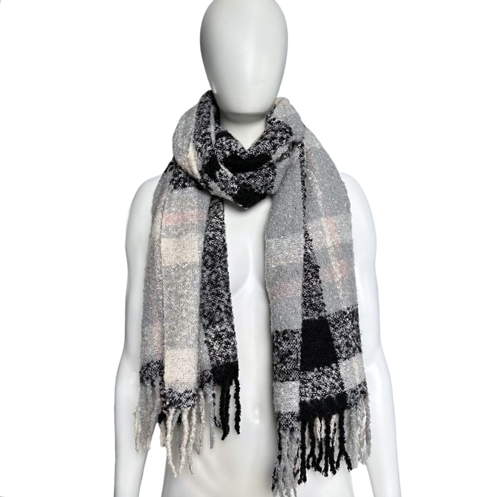 Loft Chunky Knit Checkered Scarf - New